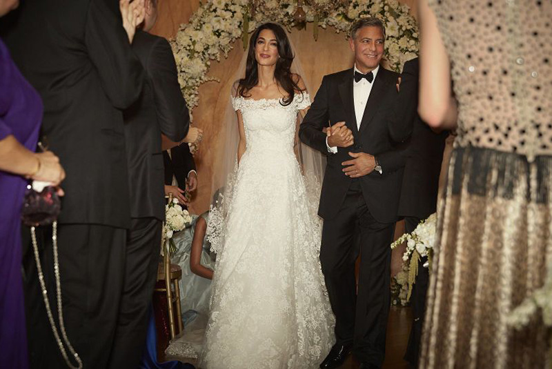 Amal Clooney esküvői ruhája