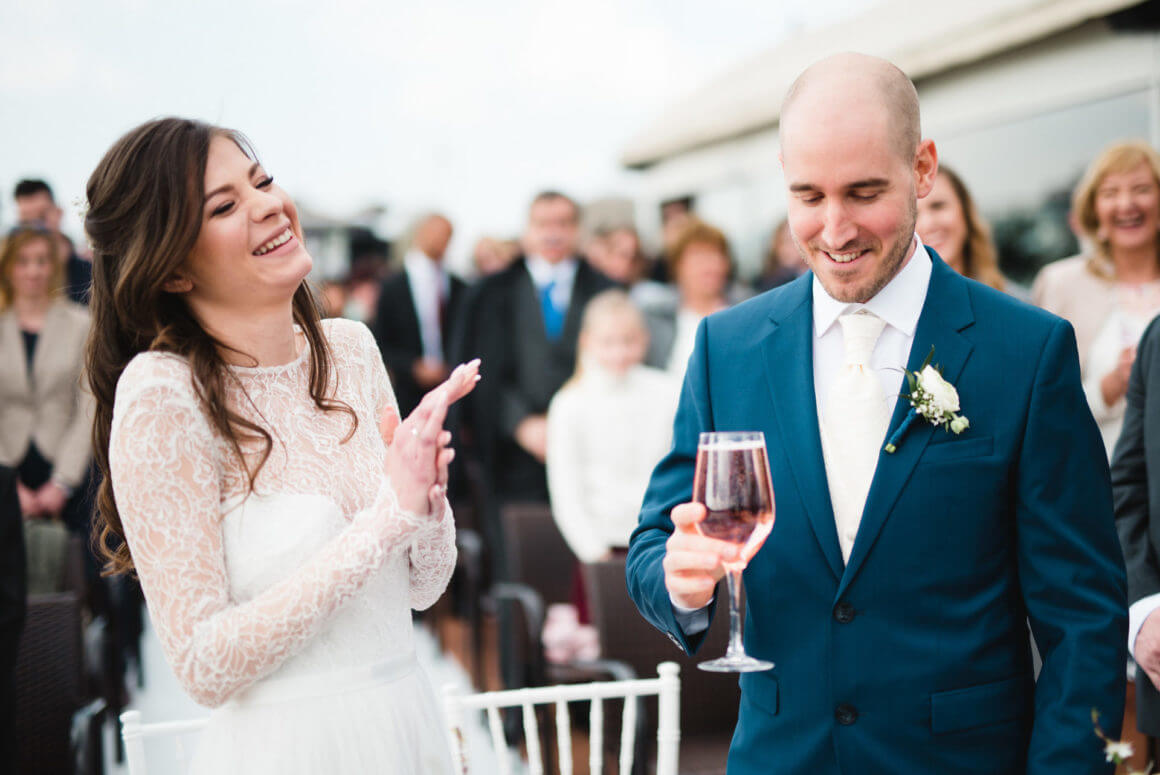 Esküvői kvíz: 50 szórakoztató kérdés, amelyet 2021-ben tehet fel vendégeinek